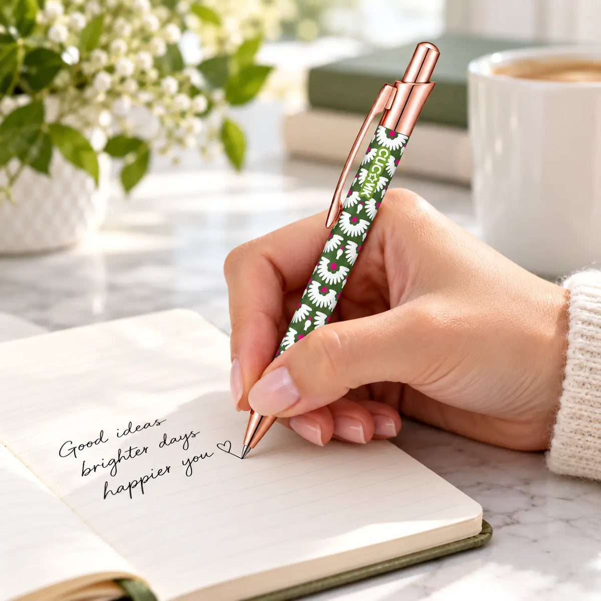 Caneta Esferográfica com Clip Metálico Cegonhas e Margaridas Verde | Dourado Rosa | Cucawik