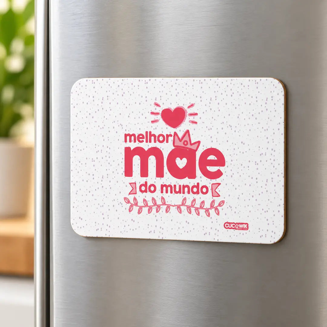 Íman de frigorífico Melhor Mãe do Mundo em ambiente de cozinha
