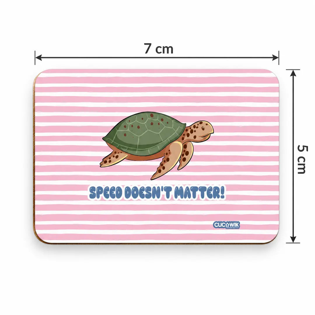 Medidas do íman de frigorífico Speed Doesn't Matter! – 7 × 5 cm