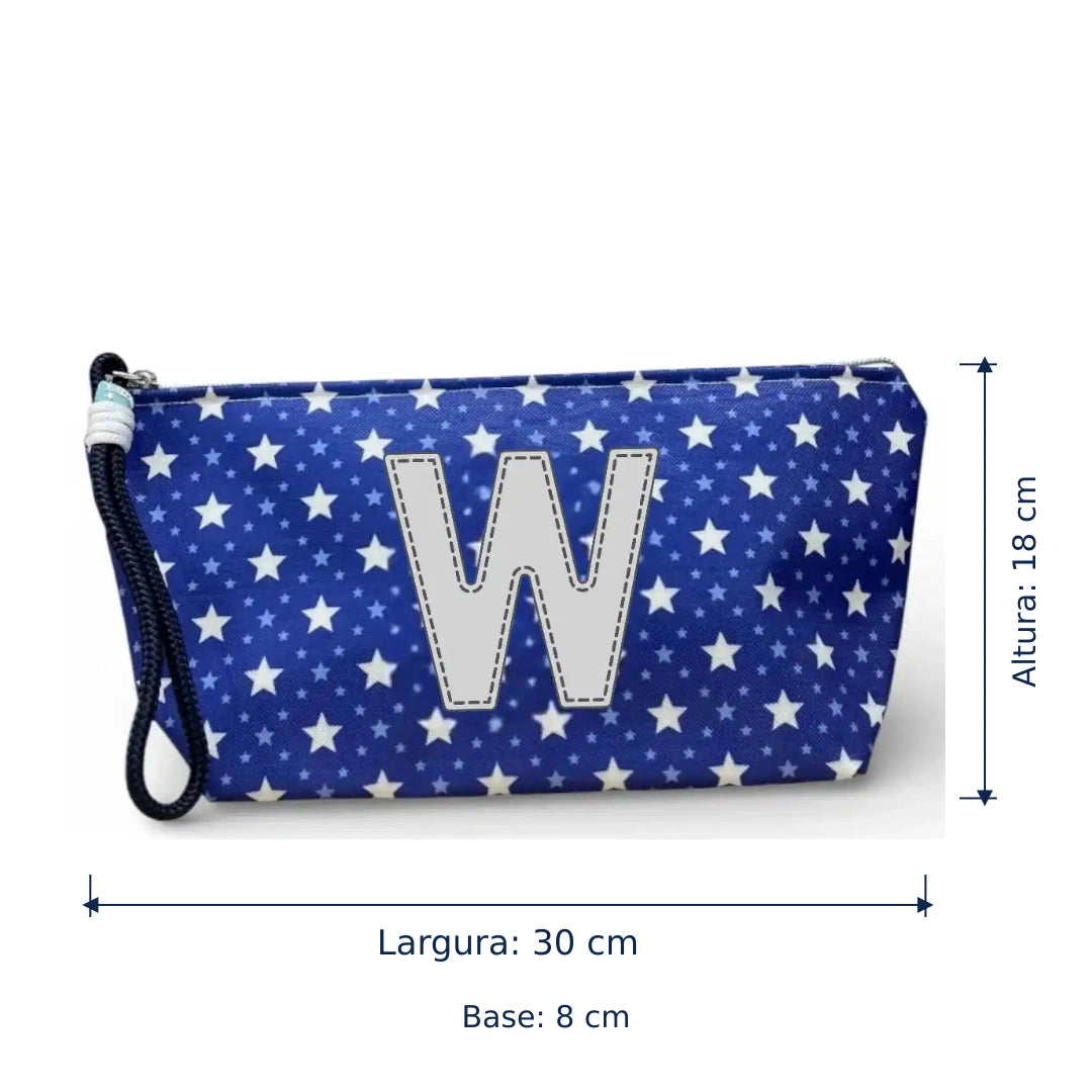 Bolsa Alex azul com letra W — largura de 30 cm, altura de 18 cm e base de 8 cm.