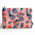 Bolsa Média Impermeável Cacau Estrelicias e Monstera Fundo Salmão | Cucawik