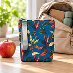 Bolsa isotérmica para snacks Folhas Exóticas Azul Petróleo em ambiente de dia a dia