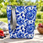 Bolsa isotérmica para snacks Paisley Peónias Azul Porcelana em ambiente de dia a dia