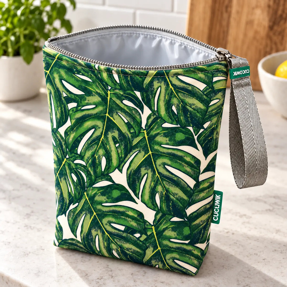 Interior da bolsa isotérmica para snacks Plantas Monstera Verde – TPU impermeável