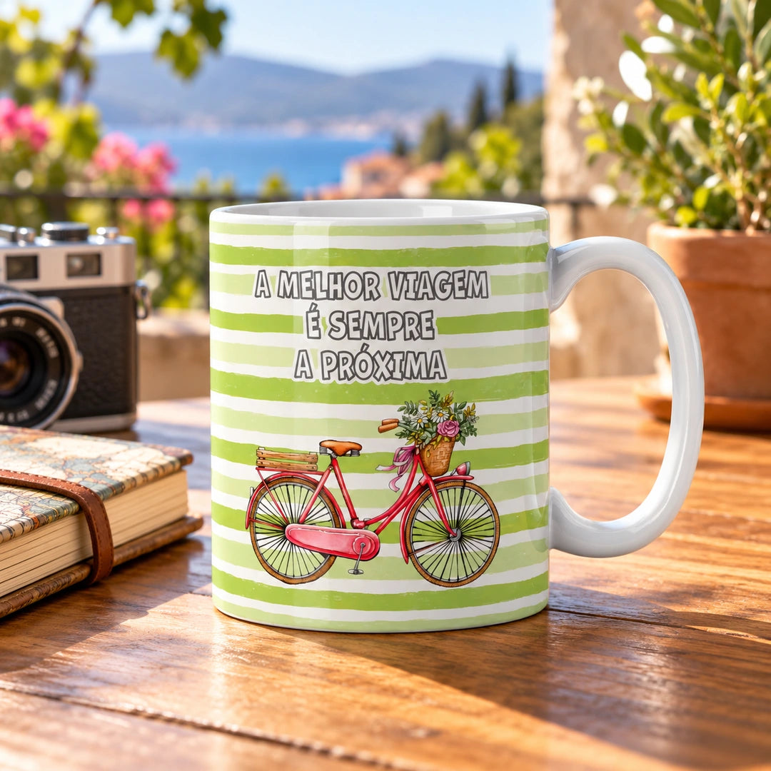 Caneca de Cerâmica com Frase "A Melhor Viagem é Sempre a Próxima" em ambiente lifestyle | Cucawik