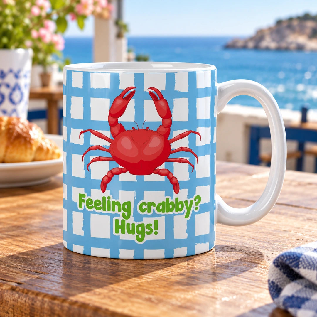 Caneca de Cerâmica com Frase "Feeling Crabby? Hugs!" em ambiente lifestyle | Cucawik