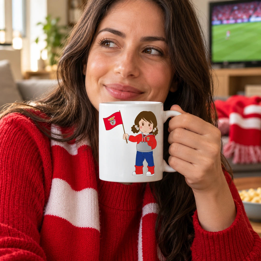 Caneca de Cerâmica Adepta do Benfica em utilização | Cucawik