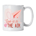 Caneca com Frase "Love Is in the Air" Cucawik - Cucawik