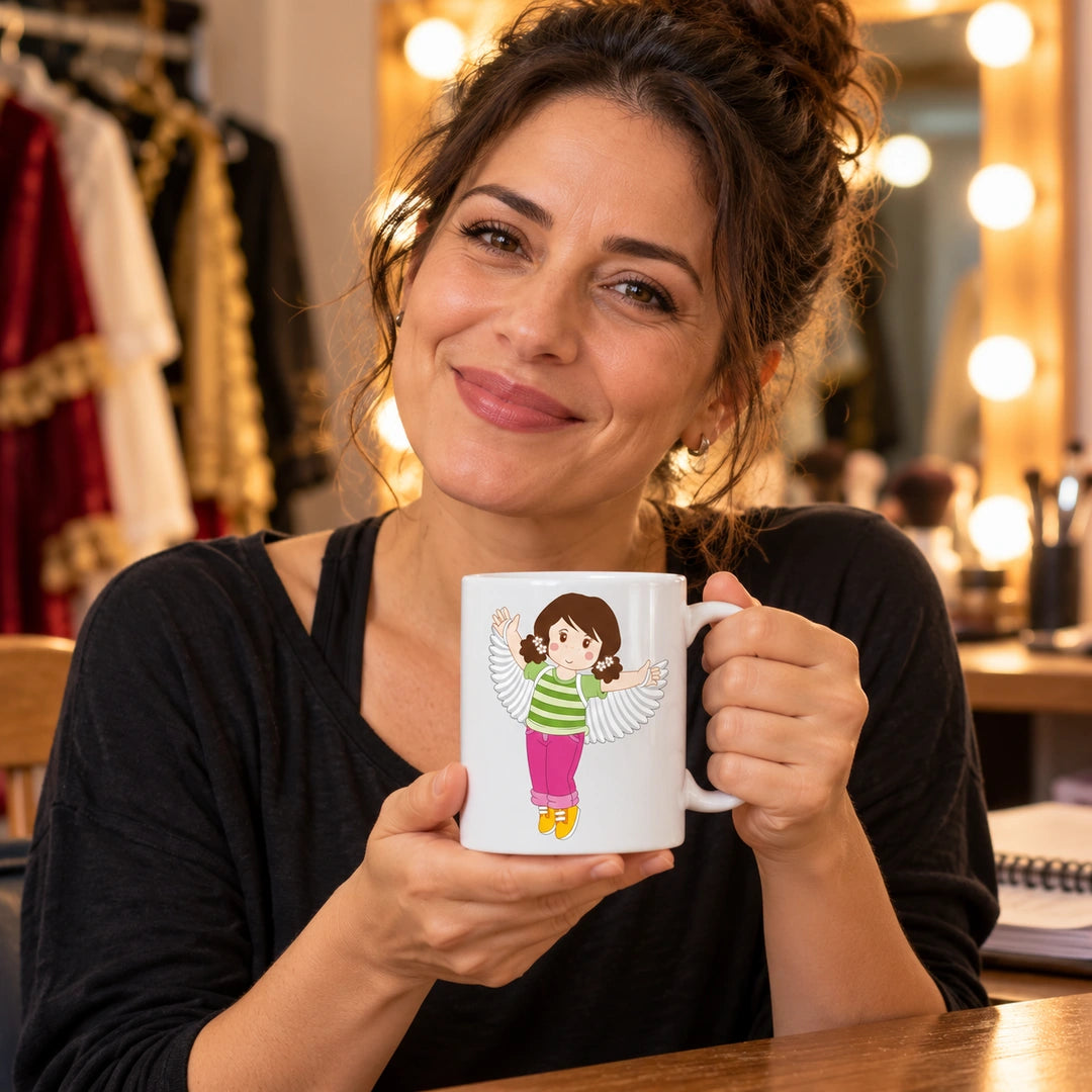 Caneca de Cerâmica Atriz de Teatro em utilização | Cucawik