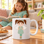 Caneca de Cerâmica Anjo Menina em ambiente lifestyle | Cucawik