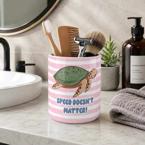 Copo de Cerâmica com Frase "Speed Doesn't Matter!" | Cucawik