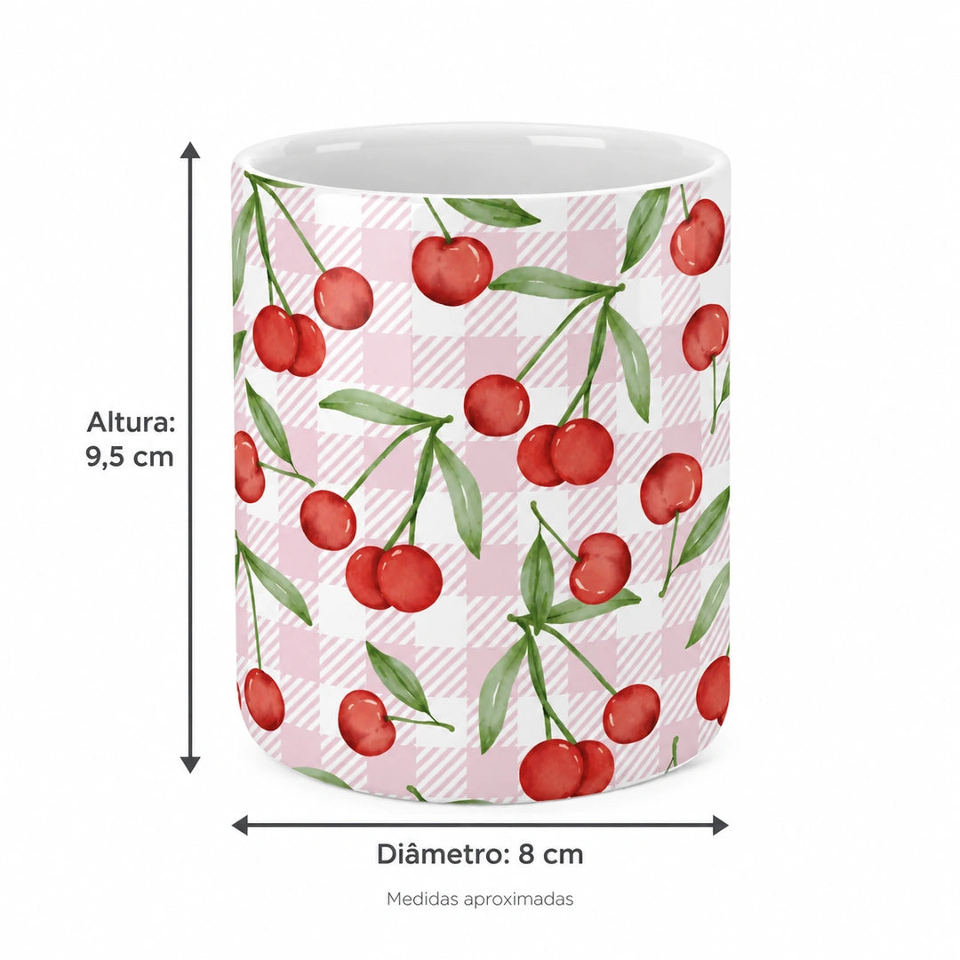 Copo de Cerâmica Cerejas do Fundão Fundo Xadrez Rosa — medidas aproximadas: altura 9,5 cm e diâmetro 8 cm