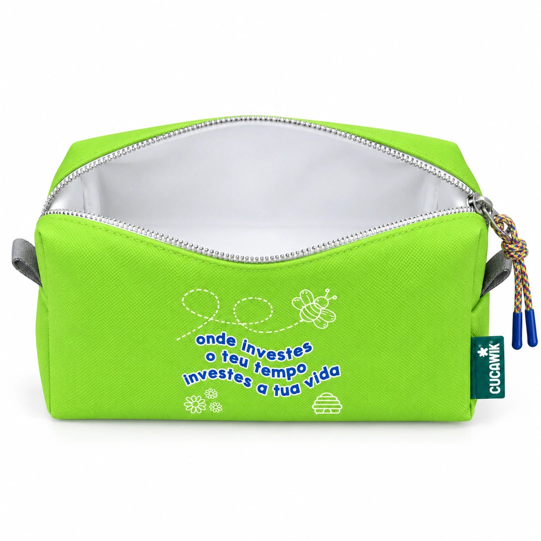 Necessaire Médio Impermeável Eden "Onde Investes O Teu Tempo Investes A Tua Vida" — aberta e vazia, interior branco sem forro nem divisórias