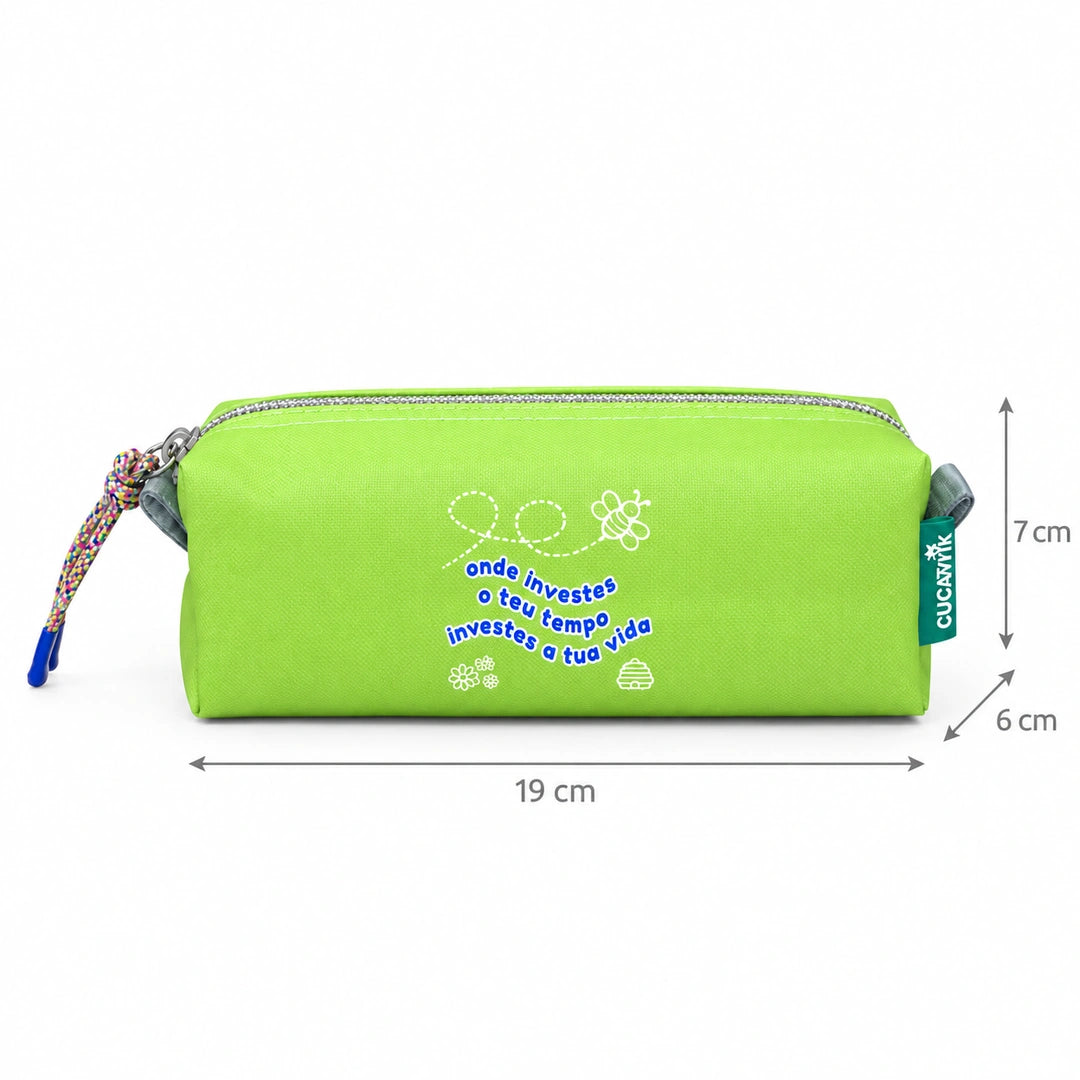 Necessaire Pequeno Impermeável Eden "Onde Investes O Teu Tempo Investes A Tua Vida" — com medidas