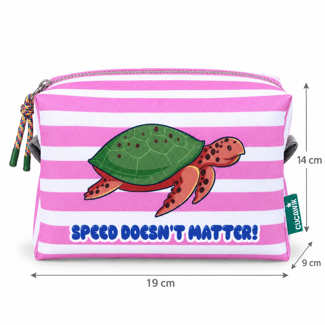 Necessaire Grande Impermeável Eden "Speed Doesn't Matter!" — com medidas