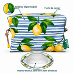 Necessaire Grande Impermeável Eden Limões Sicilianos Fundo Riscas Azuis — características e fecho em metal prateado