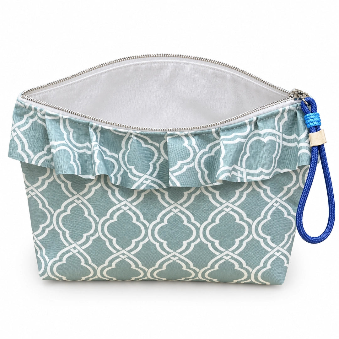 Bolsa Maggy Quatrefoil Verde Água aberta e vazia, interior branco sem forro nem divisórias, Cucawik