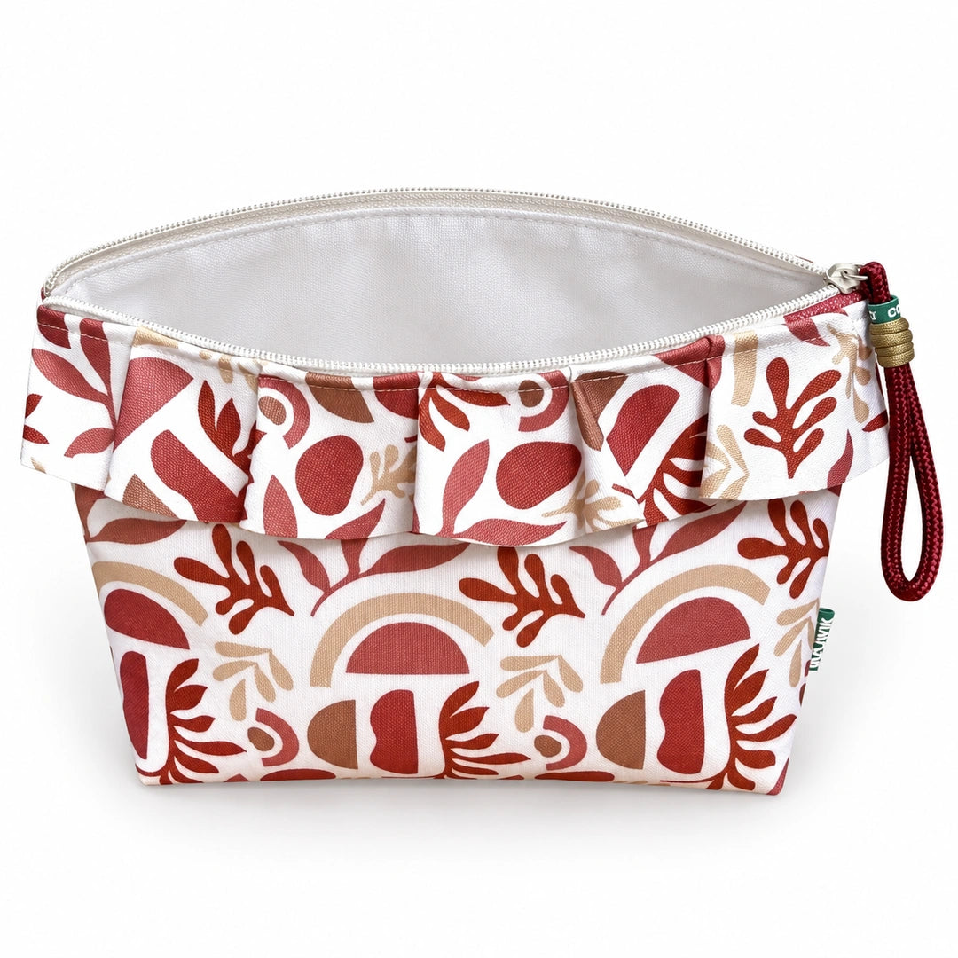 Necessaire Grande Impermeável Maggy com Folho Plantas Bege Castanho — aberta e vazia, interior branco sem forro nem divisórias