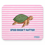 Tapete de Rato Remy com Frase "Speed Doesn't Matter!"